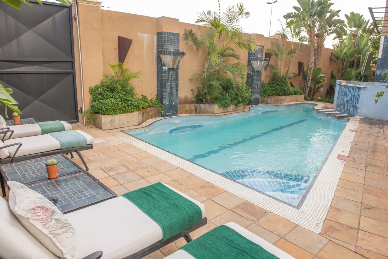 Peermont Mondior Hotel Gaborone Exterior foto